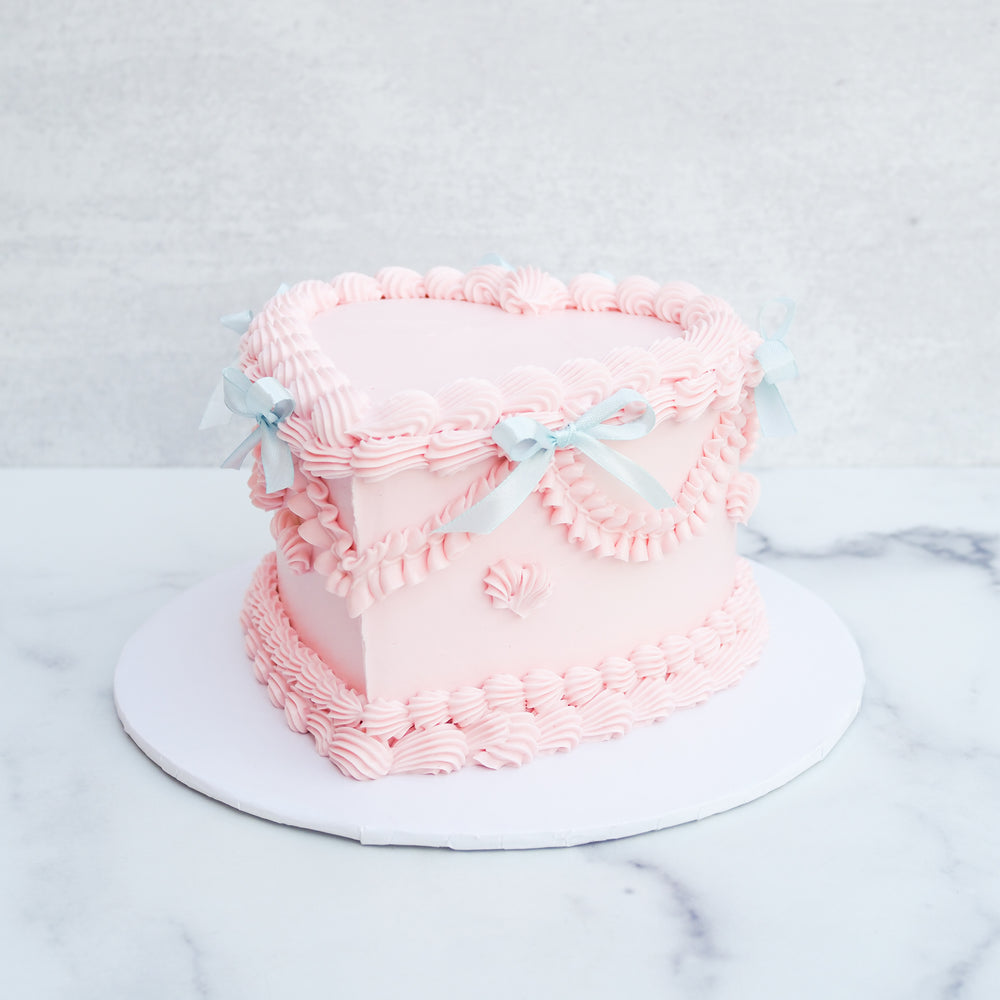 
                  
                    Load image into Gallery viewer, Vintage Heart Cake
                  
                