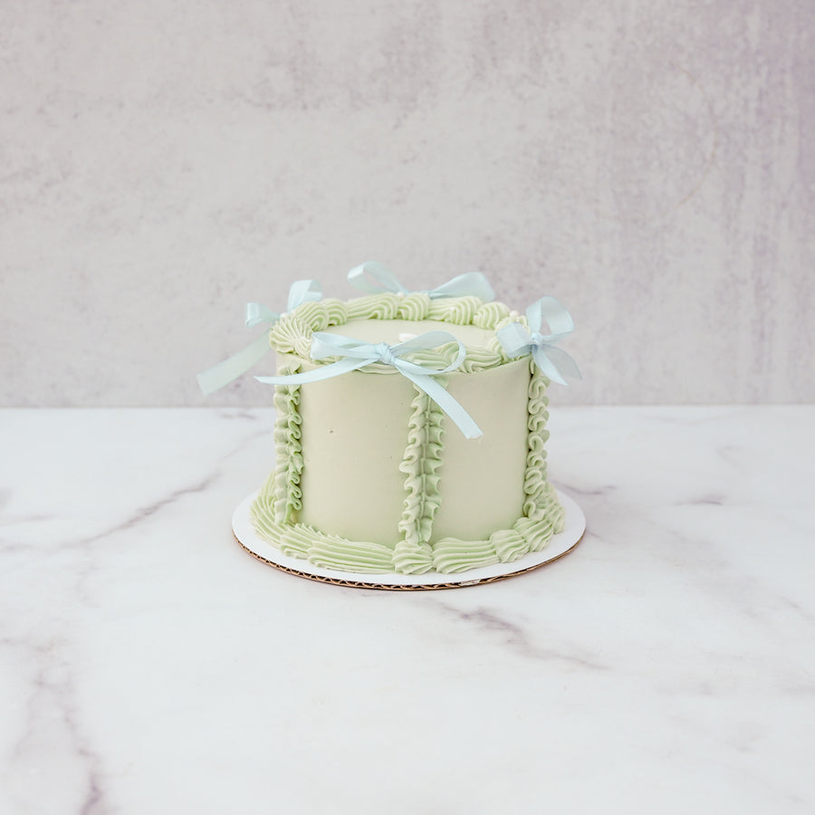 Cake Decorating Workshop: Mini Classic Vintage (10am)
