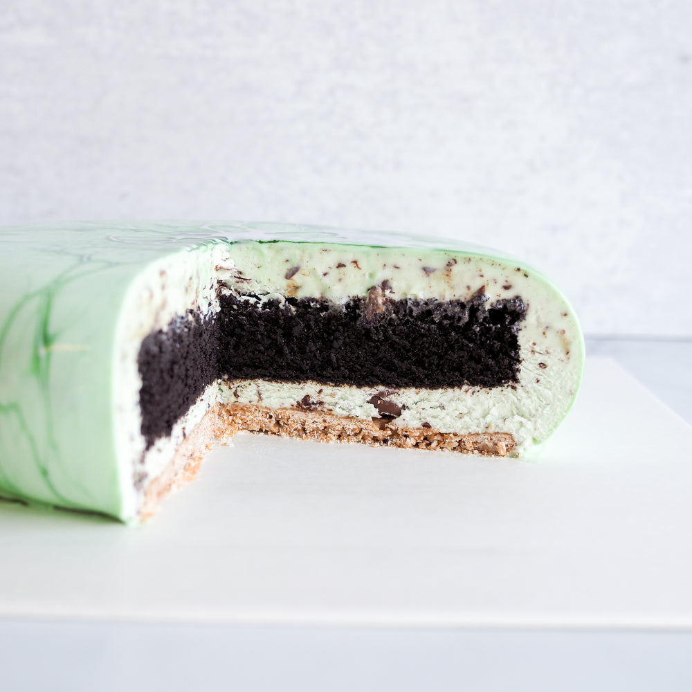 
                  
                    Load image into Gallery viewer, Mint Chocolate Chip Mousse Cake
                  
                